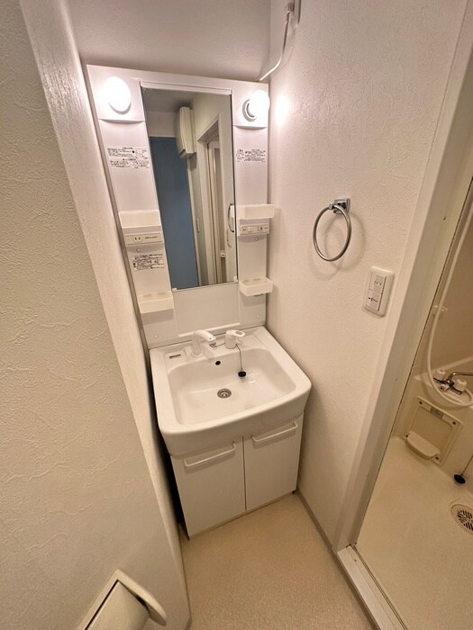 物件内観写真9　(洗面)