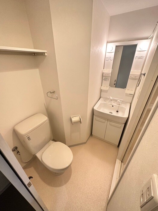 物件内観写真11　(洗面)