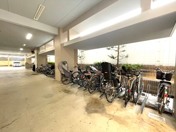 駐輪場