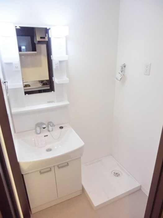 物件内観写真9　(洗面)
