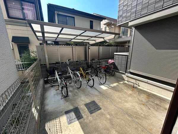駐輪場