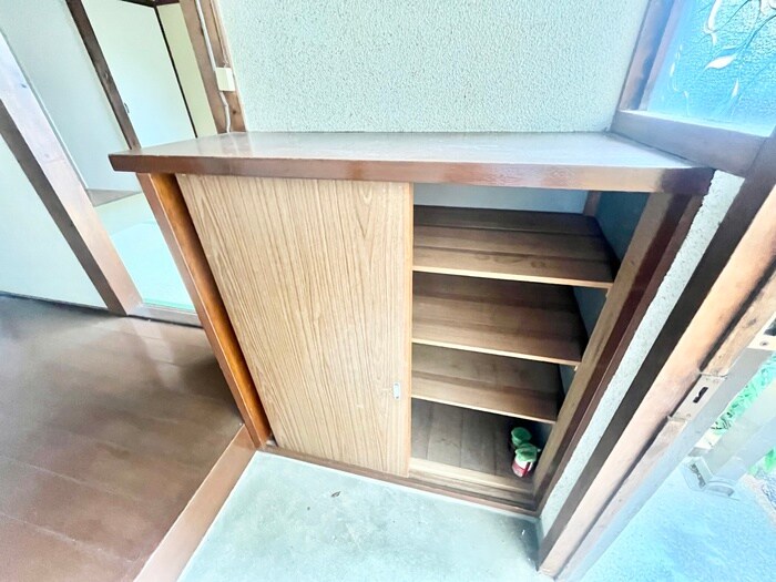 物件内観写真15　(靴箱)