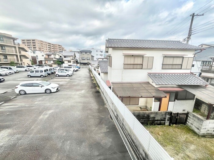 物件内観写真16　(室内からの展望)