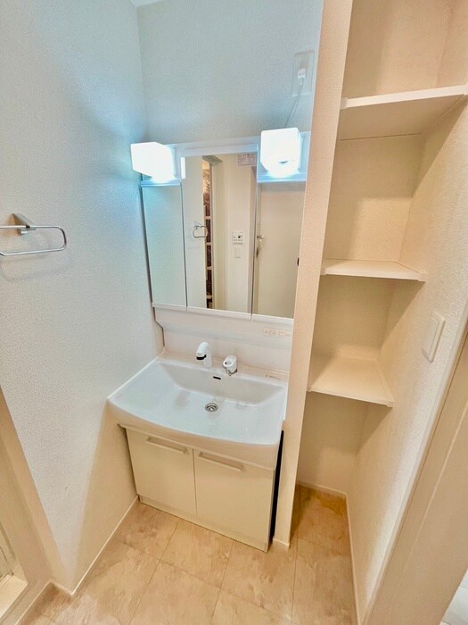 物件内観写真9　(洗面)