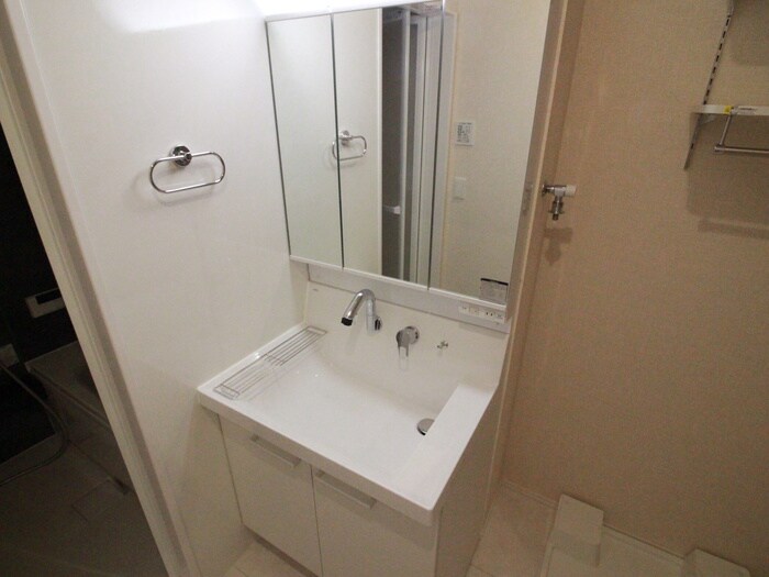 物件内観写真10　(洗面)
