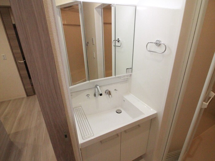 物件内観写真10　(洗面)