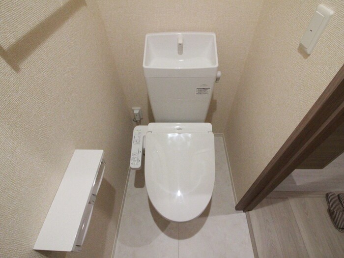 物件内観写真11　(トイレ)