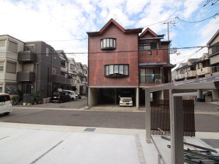 物件内観写真20　(室内からの展望)