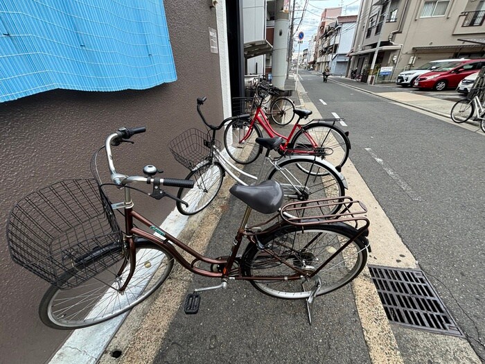 物件外観写真5　(駐輪場)