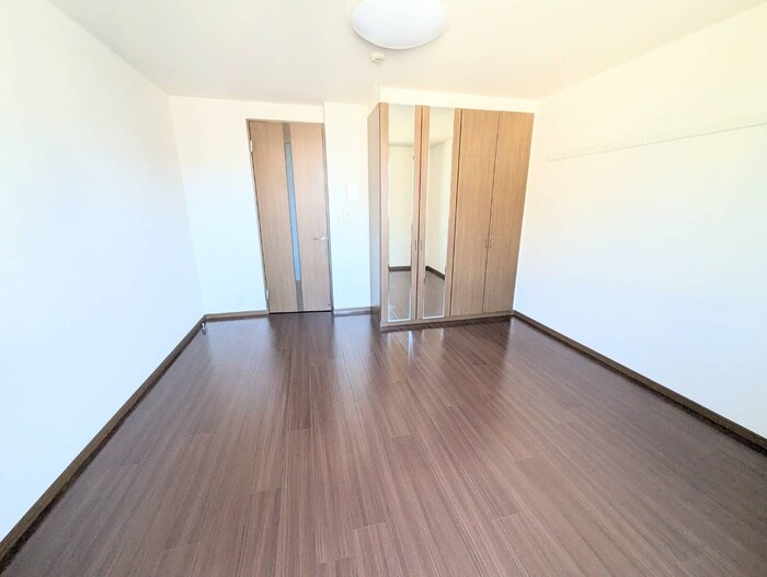 物件内観写真5　(居室)