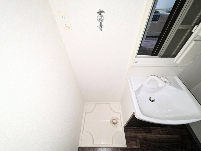 物件内観写真19　(洗濯機置場)