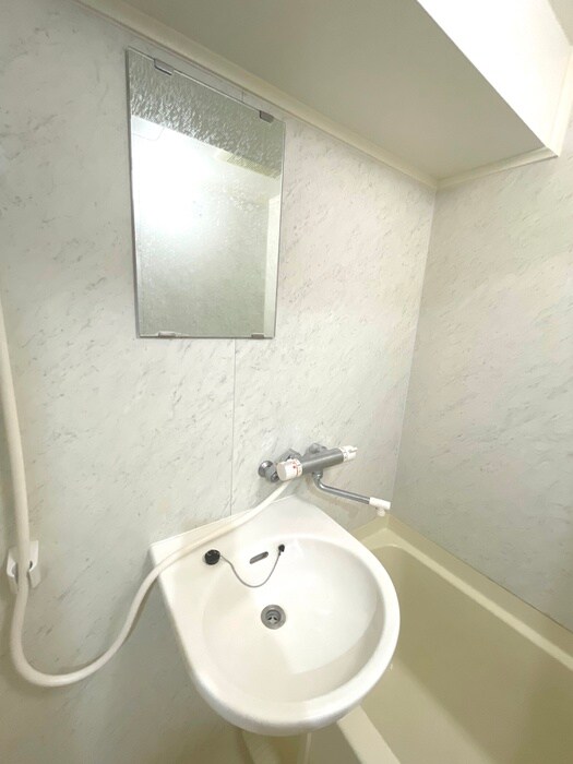 物件内観写真8　(洗面)