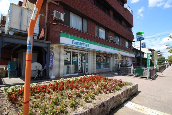 ファミリーマート舟木町