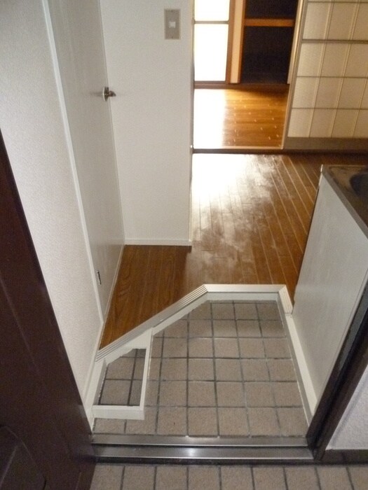 物件内観写真11　(玄関)