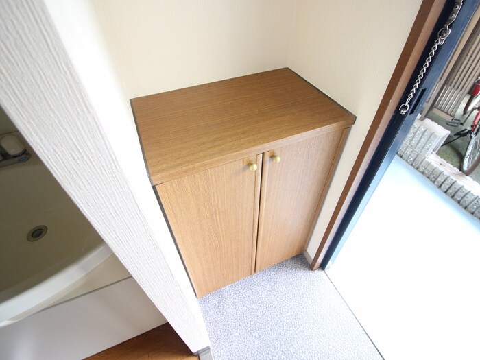 物件内観写真15　(靴箱)