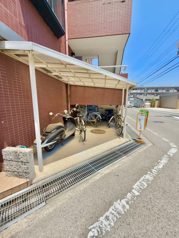 駐輪場