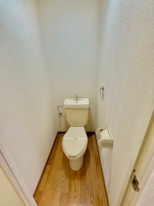 物件内観写真10　(トイレ)