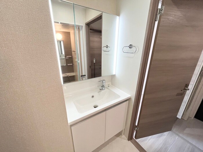 物件内観写真11　(洗面)