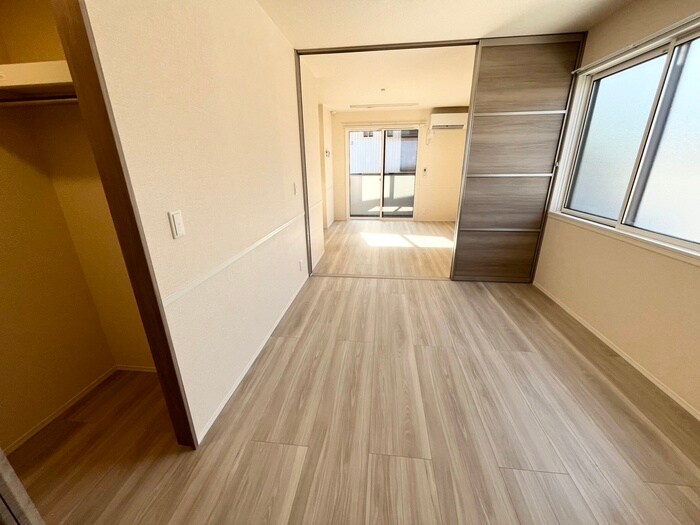 物件内観写真12　(居室)