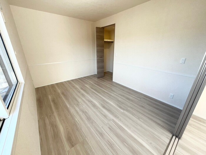 物件内観写真12　(居室)