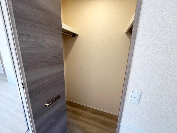 物件内観写真12　(収納)