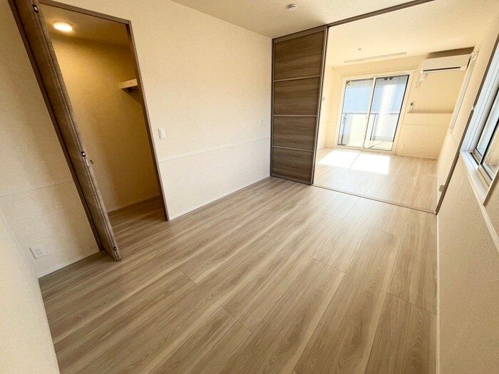 物件内観写真14　(居室)