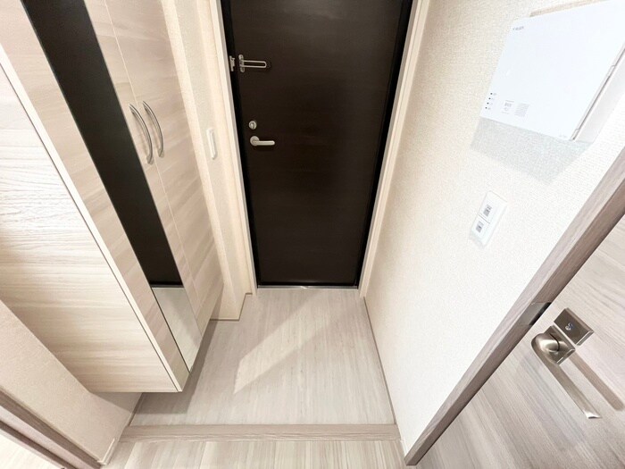 物件内観写真15　(玄関)