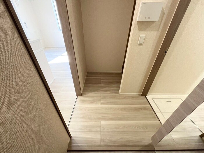 物件内観写真18　(廊下)