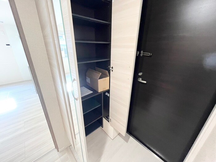 物件内観写真19　(靴箱)