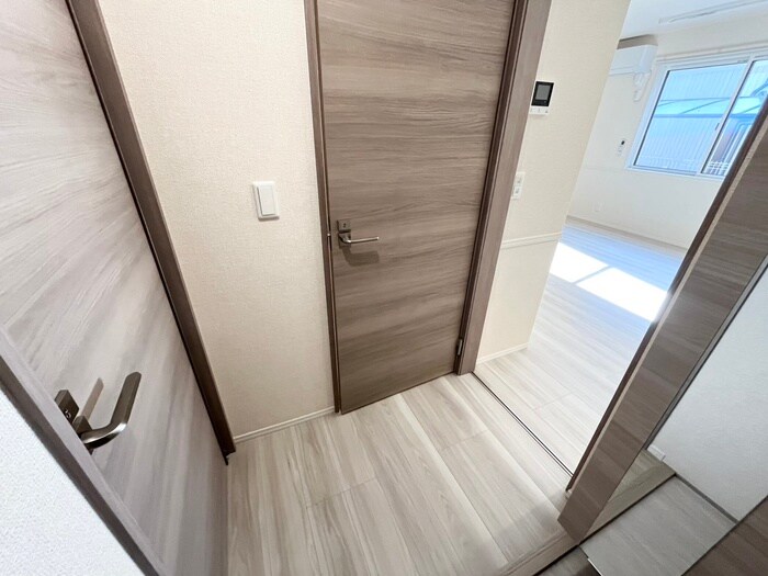 物件内観写真20　(廊下)