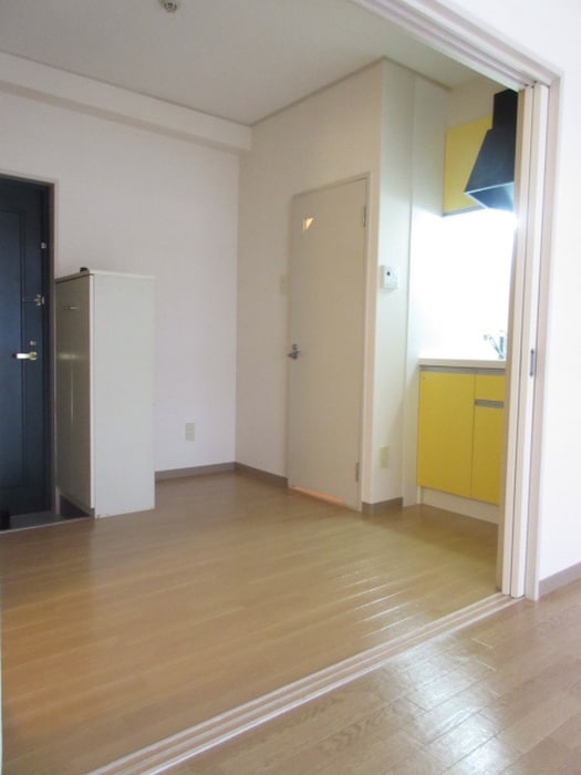 物件内観写真4　(居室)