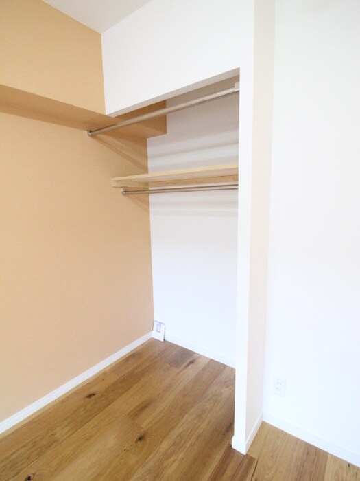 物件内観写真10　(収納)