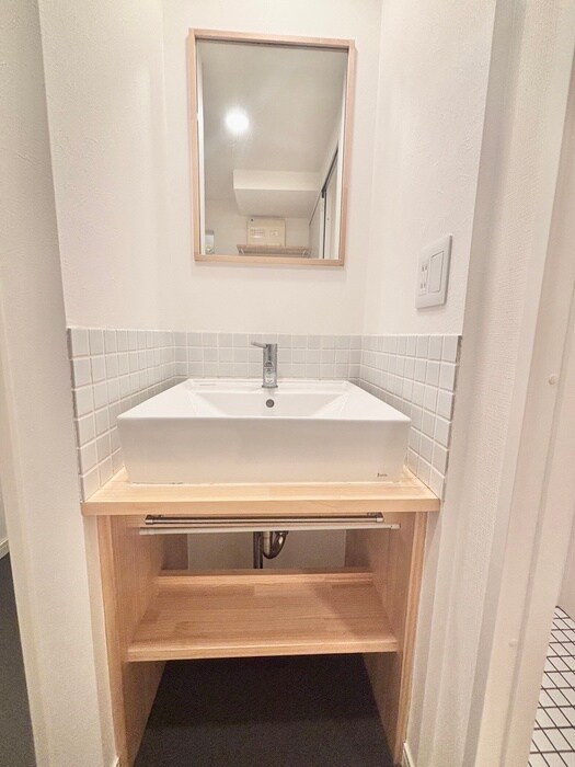 物件内観写真11　(洗面)