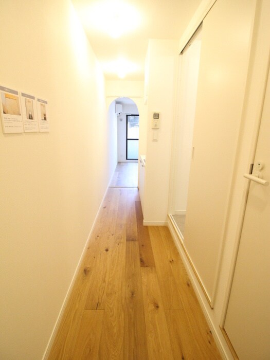 物件内観写真19　(廊下)