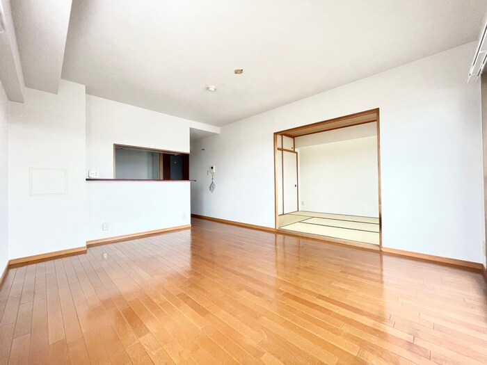 物件内観写真6　(居室)