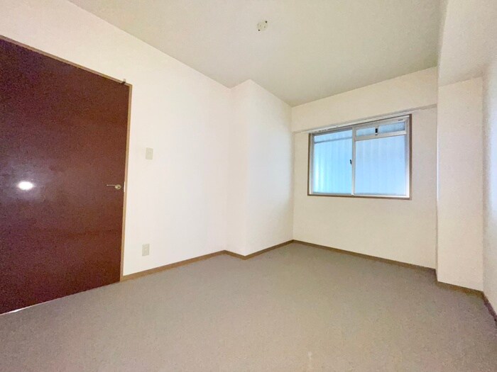 物件内観写真13　(居室)