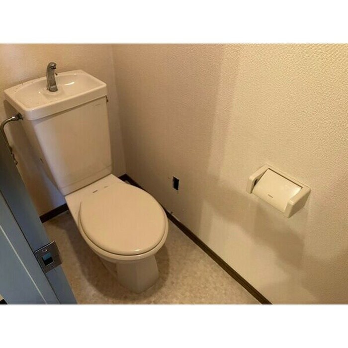 物件内観写真11　(トイレ)