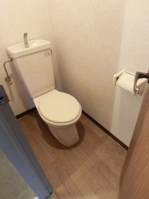 物件内観写真12　(トイレ)