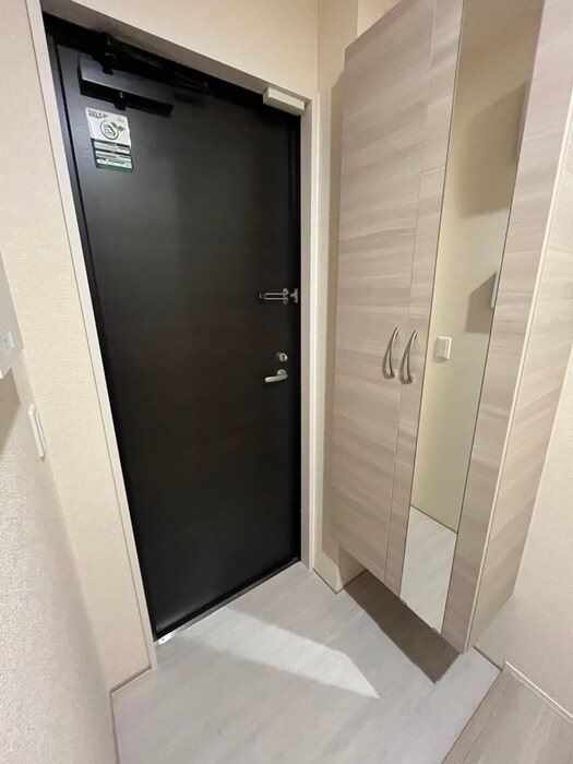 物件内観写真15　(玄関)