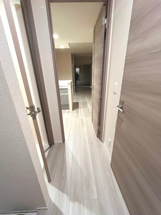 物件内観写真18　(廊下)