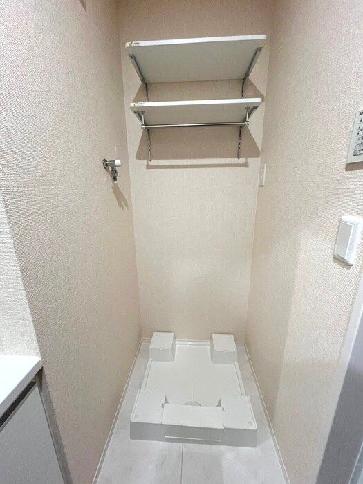 物件内観写真18　(洗濯機置場)