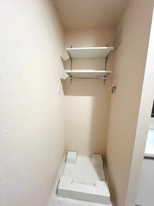 物件内観写真19　(洗濯機置場)