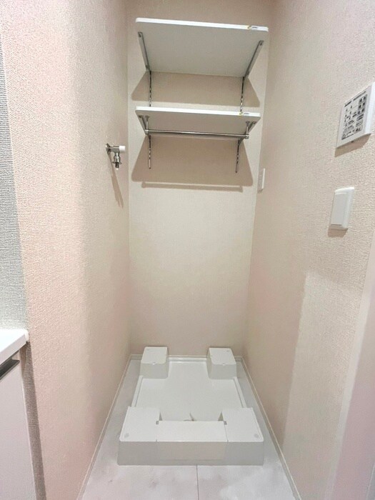 物件内観写真20　(洗濯機置場)