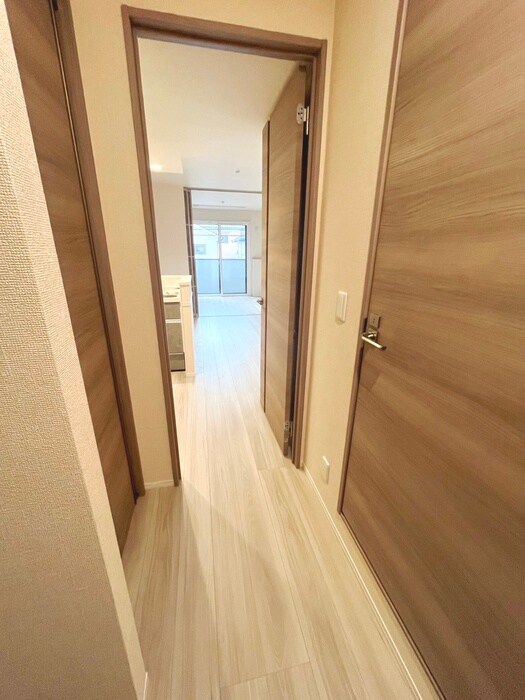 物件内観写真20　(廊下)