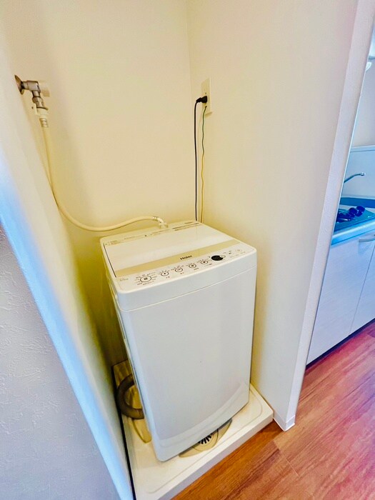 物件内観写真13　(洗濯機置場)