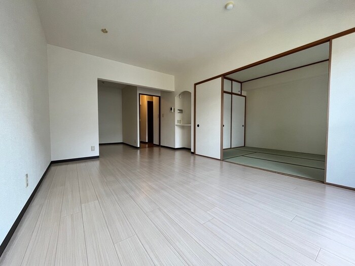 物件内観写真11　(居室)