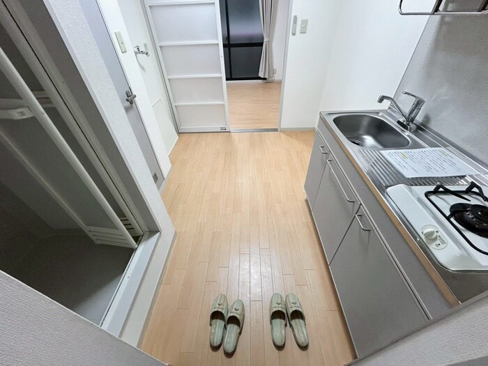 物件内観写真19　(廊下)