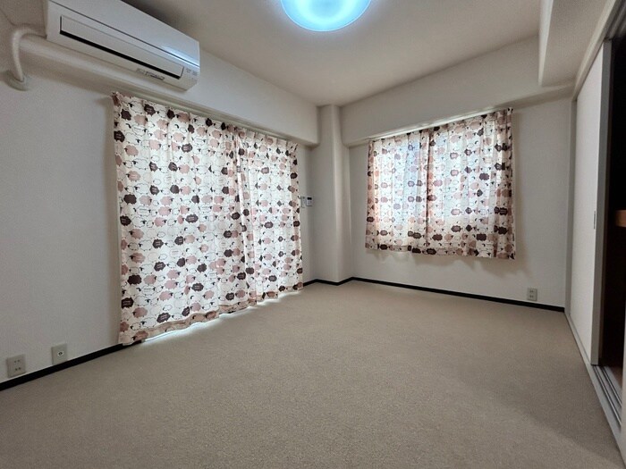 物件内観写真7　(居室)