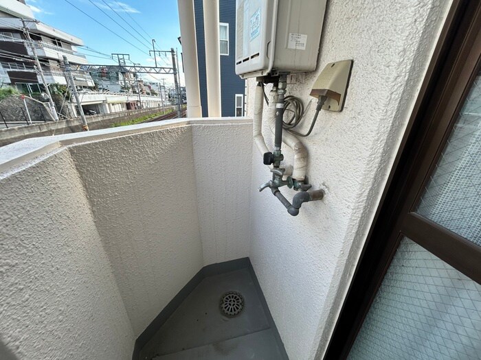 物件内観写真14　(洗濯機置場)