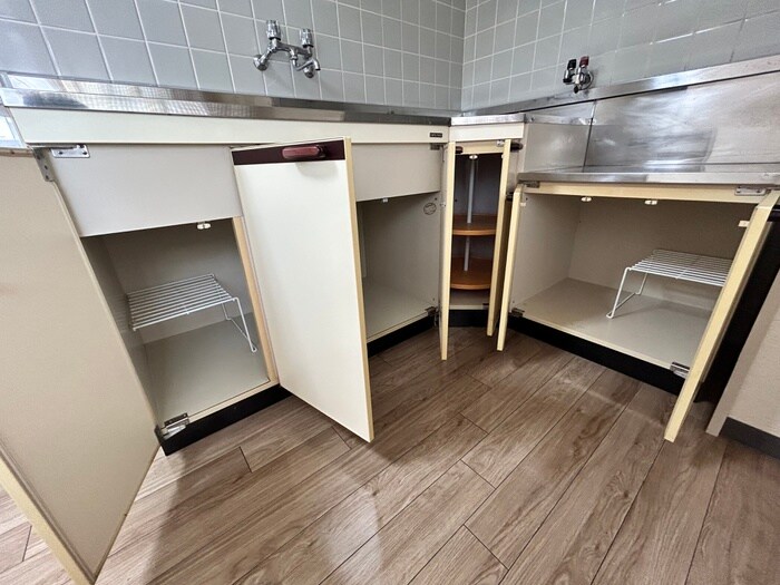 物件内観写真17　(収納)